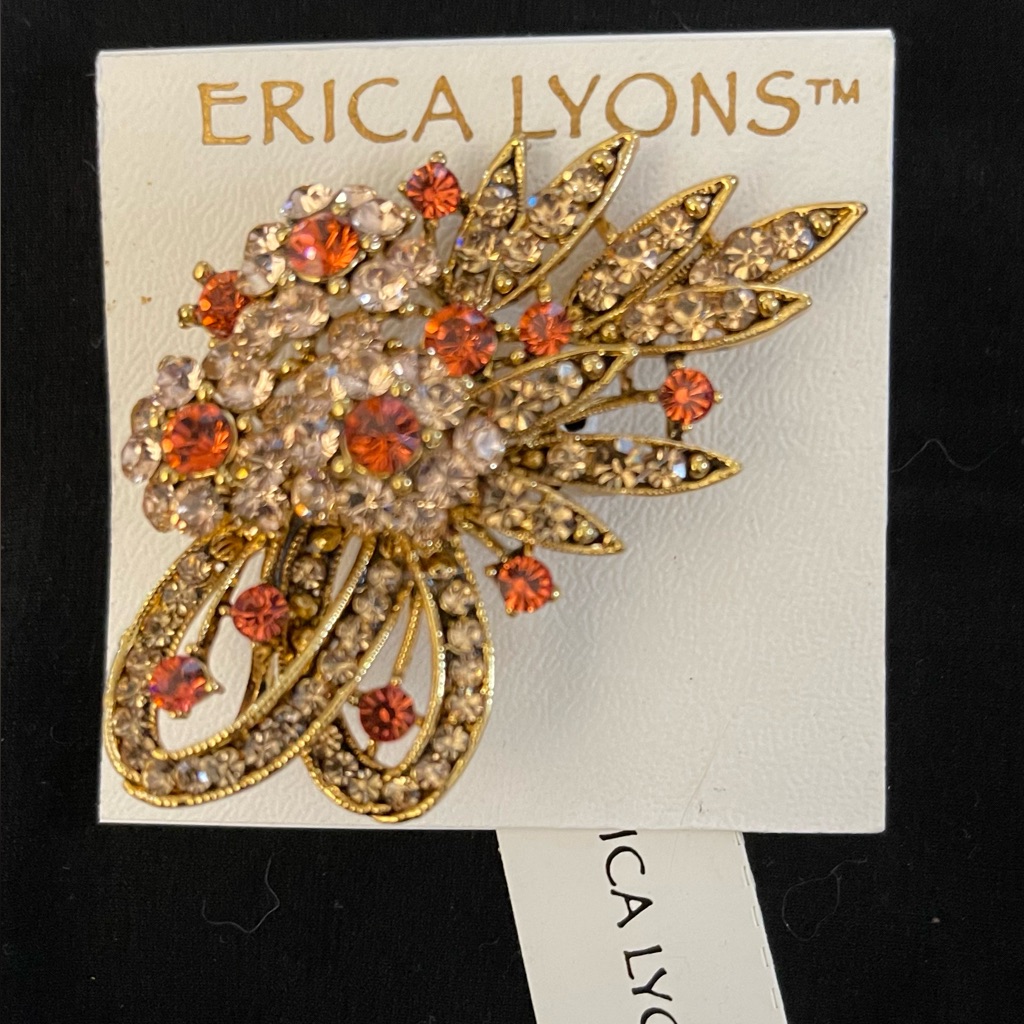 Erica Lyons Coral Pink Gold Brooch New 15$